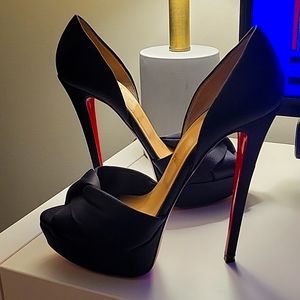 Christian Louboutin Black Satin D'orsay Pumps 100% Authentic - GORGEOUS 😍